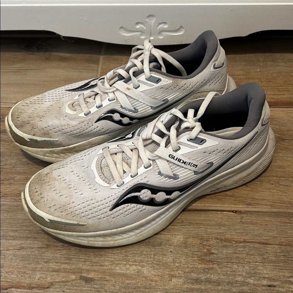 Saucony Cream and Black Athletic Sneakers